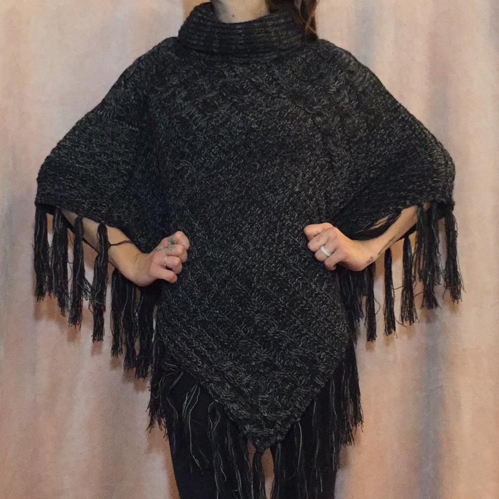 Woven Turtleneck poncho
